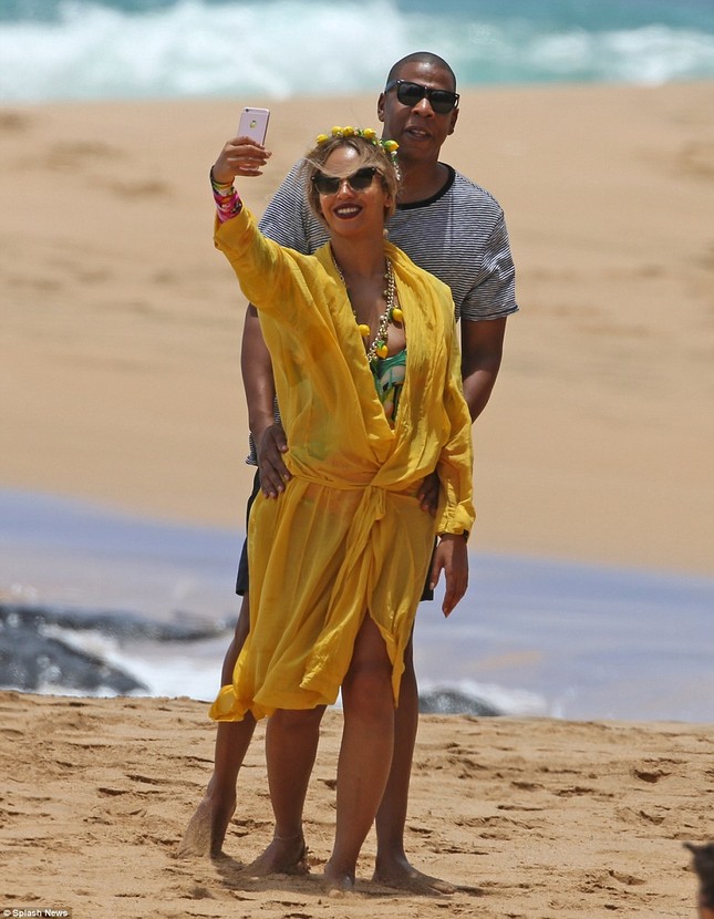 Vợ chồng Beyonce ngọt ngào tình tứ ở Hawaii ảnh 5