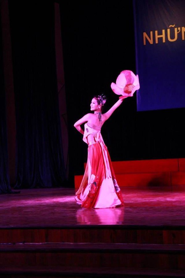 Nhan sắc vợ sắp cưới 18 tuổi của kiện tướng Dancesport Chí Anh ảnh 12