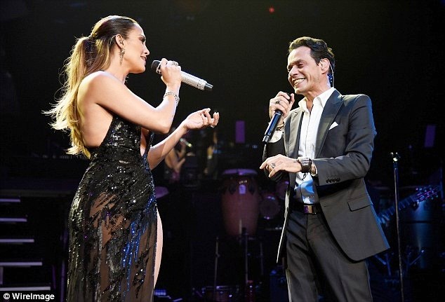 Jennifer Lopez quyến rũ mê hồn khi hòa giọng cùng chồng cũ ảnh 2
