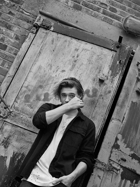 'Hotboy' Brooklyn Beckham 17 tuổi đẹp trai hút hồn các thiếu nữ ảnh 2