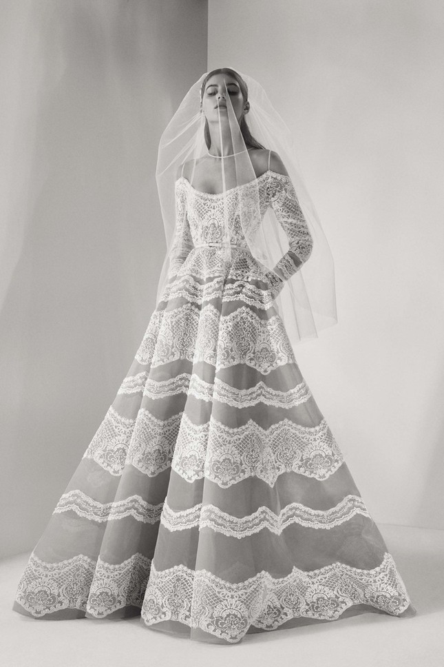 Mãn nhãn ngắm váy cưới thần tiên của Elie Saab 2017 ảnh 3