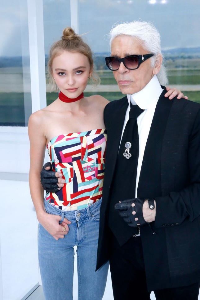 Con gái Johnny Depp 17 tuổi táo bạo gợi cảm ảnh 9