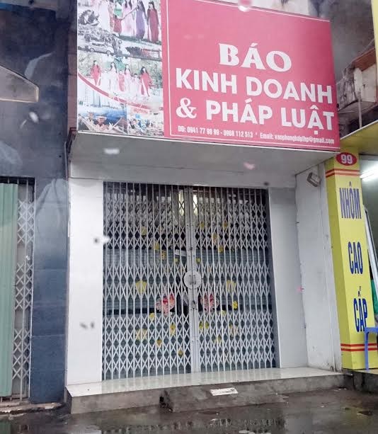 Bắt Trưởng văn phòng cùng 2 phóng viên báo Kinh doanh và Pháp luật ảnh 1