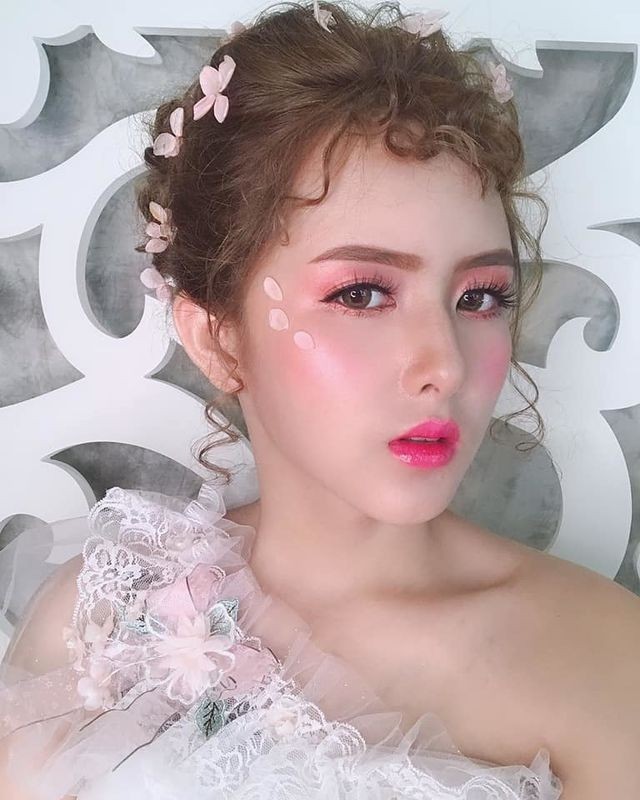 Hot girl biết điểm thi THPT quốc gia: Người ăn mừng, kẻ lo lắng ảnh 4