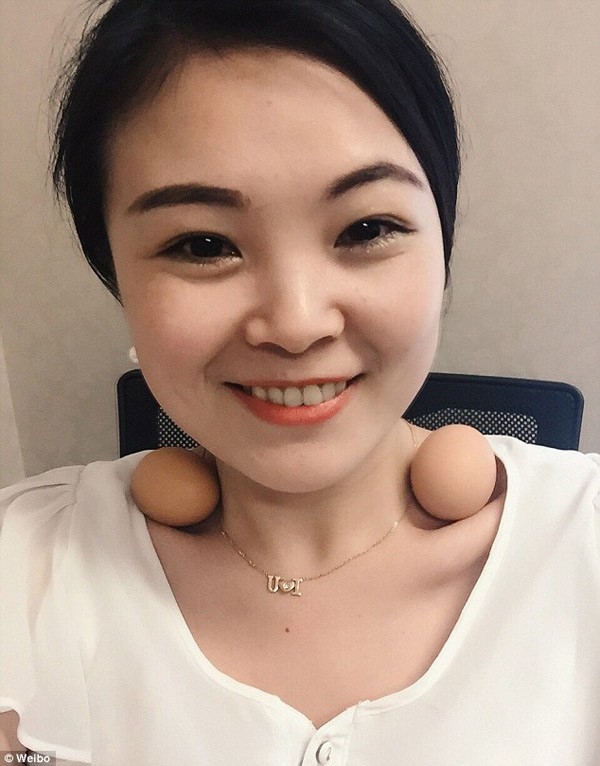 Khoe dáng đẹp, giới trẻ rộ phiên bản nâng cấp của trào lưu xương quai xanh ảnh 6