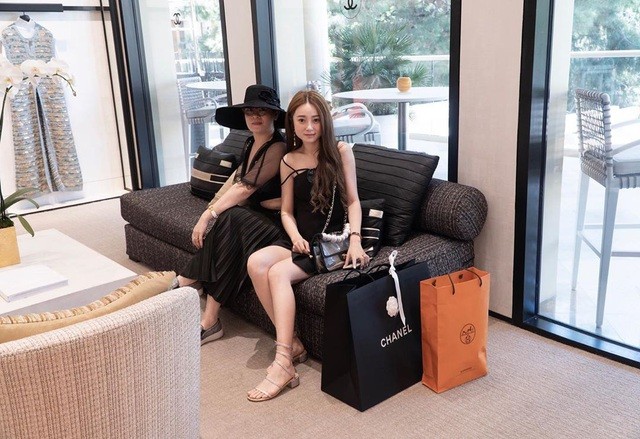 Rich kid Việt tại Mỹ mua sắm tiền tỉ ở Las Vegas thu hút sự chú ý ảnh 2
