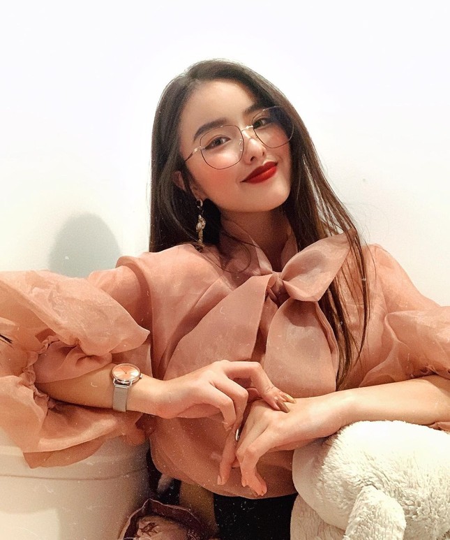 Sở hữu bảng thành tích đáng nể, nữ sinh 20 tuổi là Hoa khôi Đại học Luật Hà Nội ảnh 13