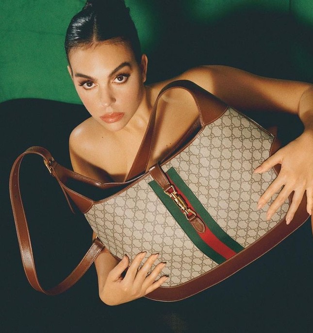 Mỹ nhân nóng bỏng Georgina Rodriguez hé lộ về cuộc sống bên Ronaldo ảnh 3