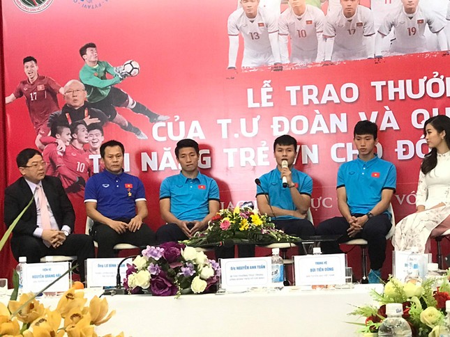U23 Việt Nam: 'Không quản mưa tuyết, cứ ra sân là 'chiến' thôi' ảnh 22