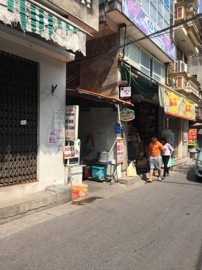 Muôn cảnh éo le tìm nhà vệ sinh công cộng ở Hà Nội ảnh 3