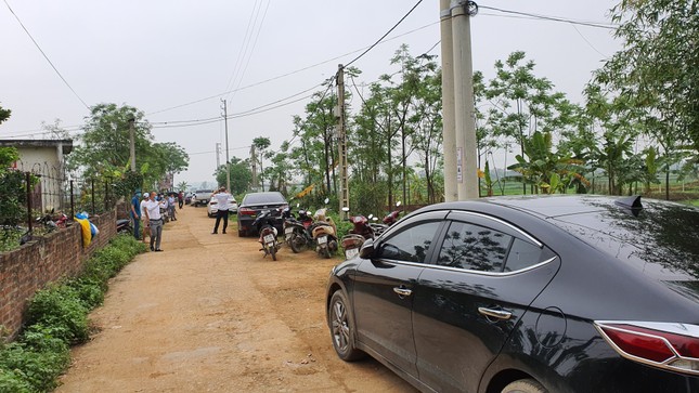 Dân buôn 'thổi giá', đất Thạch Thất tăng từng giờ ảnh 1