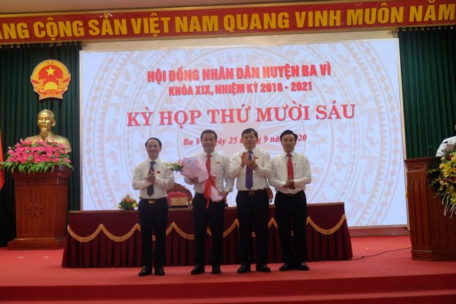 Ông Đỗ Mạnh Hưng được bầu làm Chủ tịch UBND huyện Ba Vì ảnh 1