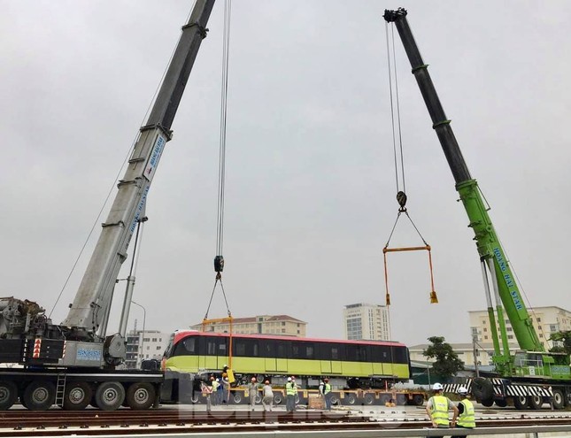 Hình ảnh đoàn tàu metro thứ 3 về Hà Nội ảnh 3