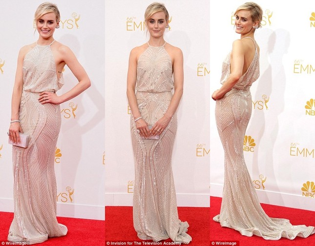 Những chiếc váy nổi bật trên thảm đỏ Emmy 2014 ảnh 9