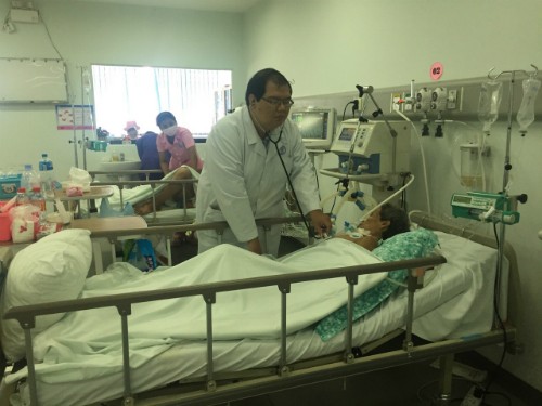 Ca mổ xuyên biên giới lúc 2h sáng giao thừa của bác sĩ Việt ảnh 2