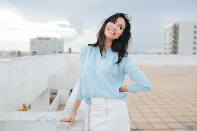 Nữ sinh 9X xinh đẹp sở hữu thành tích học tập đáng nể ảnh 1