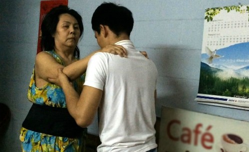 Hoàng Lan: 'Tôi từng muốn tự tử vì sợ bị liệt' ảnh 1