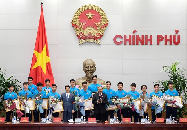 Thủ tướng: U23 Việt Nam tạo không khí yêu thương, lấn át mọi tiêu cực ảnh 2
