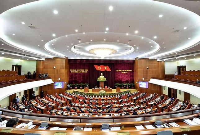 Hội nghị Trung ương 13: Công tác nhân sự được làm chặt chẽ, bài bản ảnh 1