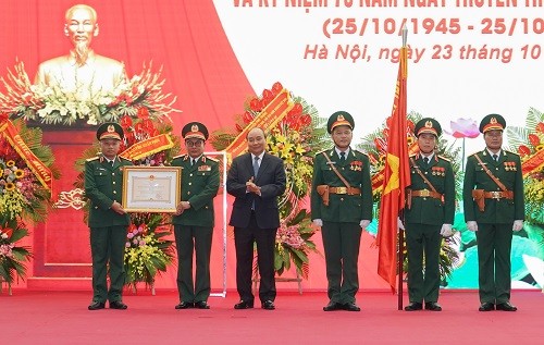Thủ tướng Nguyễn Xuân Phúc: Xây dựng lực lượng tình báo 'tinh, gọn, mạnh' ảnh 2