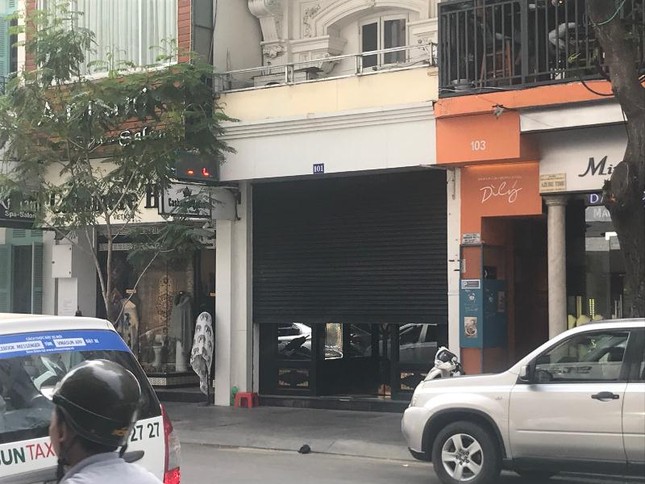 Hàng loạt cửa hàng Khaisilk ở TPHCM giờ ra sao? ảnh 1