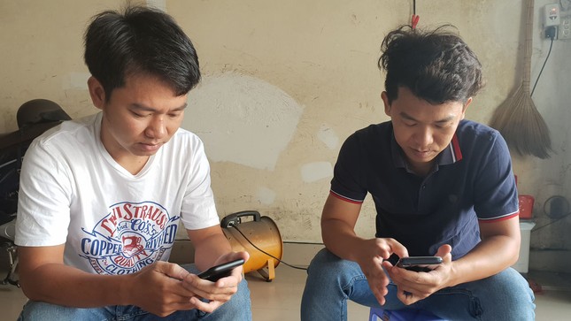 Người dân 'tố' bị người lạ hành hung khi làm việc với CSGT Hàng Xanh ảnh 1