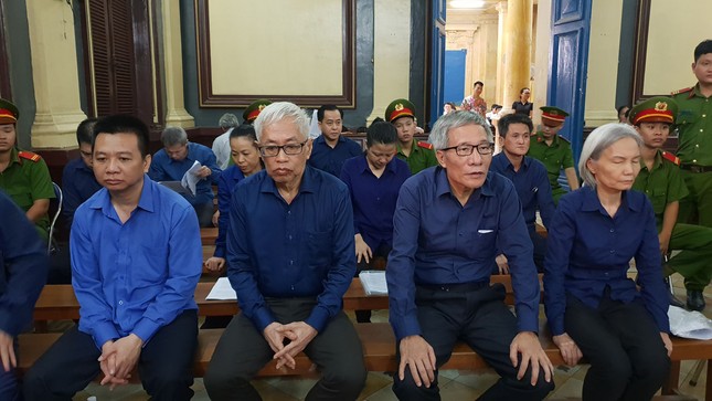 Cấp dưới cựu lãnh đạo Đông Á Bank 'tố' bị lợi dụng ảnh 2
