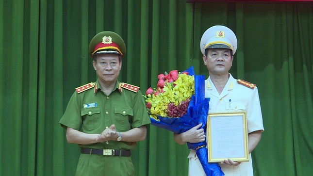 Tân Giám đốc Công an TPHCM ra mắt ảnh 1