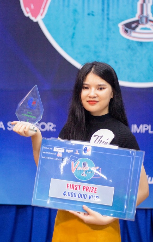 Chung kết cuộc thi hát tiếng Anh "Voice Up" ảnh 2