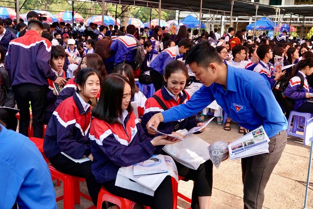 Hồ Trà Phal - anh chàng đa năng ở Học viện Thanh thiếu niên Việt Nam ảnh 2