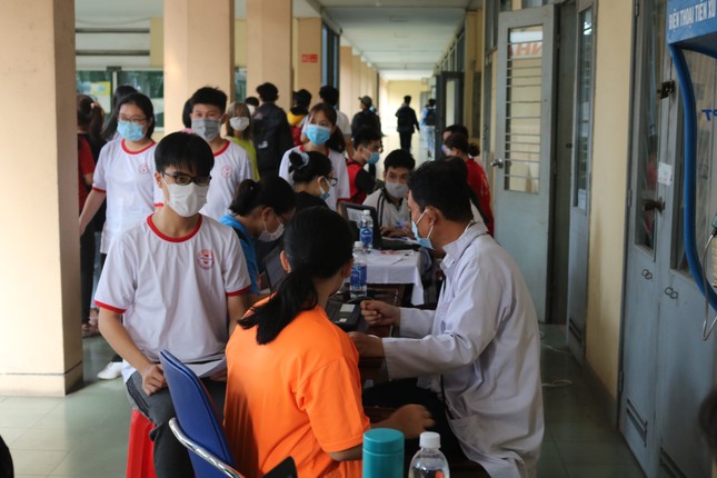 Hội Sinh viên trường ĐH KHTN (ĐHQG TP. HCM) tổ chức chương trình hiến máu tình nguyện ảnh 2