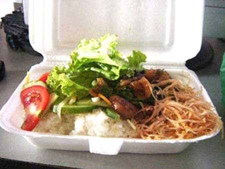 Run rẩy ăn bát đũa Tàu yểm đầy chất độc ảnh 4