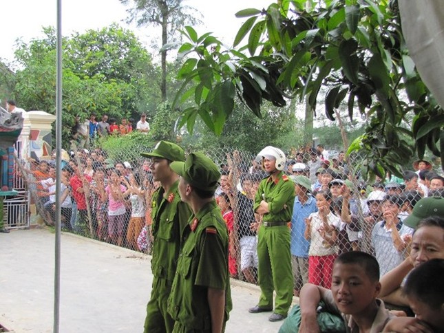 Cuộc đào tẩu bất thành của những tên trộm chó ảnh 1