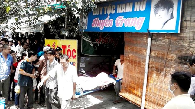 Chủ tiệm cắt tóc bị tình nhân đâm trước khi tự thiêu ảnh 1