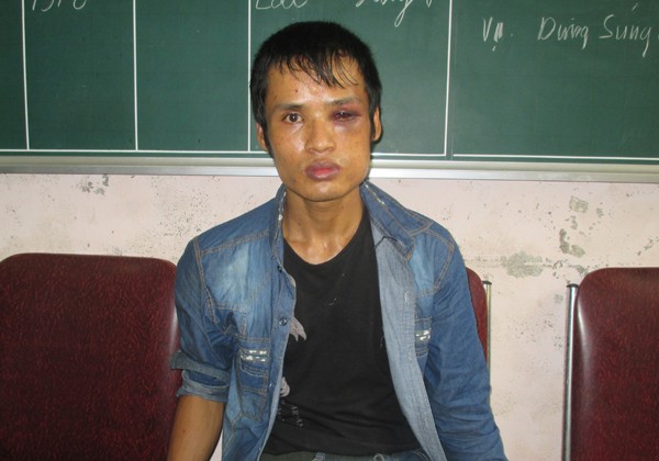 Bắt đối tượng trốn truy nã thu cả kho vũ khí ảnh 1