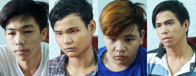 Người đàn ông bị nhóm cướp đâm gục trong đêm ảnh 1