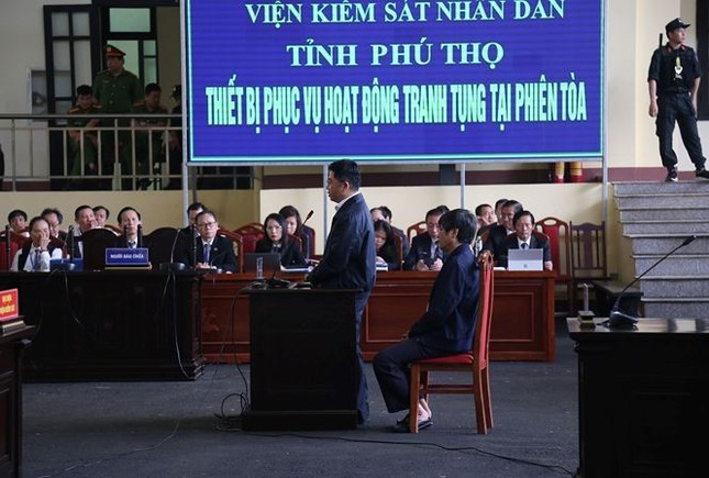 Vụ đánh bạc nghìn tỷ: 'Cần cách ly các bị cáo Vĩnh, Hóa khỏi xã hội' ảnh 18