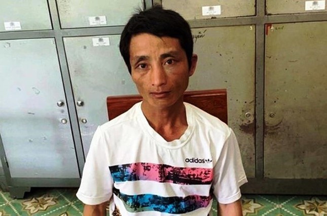 Tội phạm ma túy ôm 3 khẩu súng chống trả quyết liệt khi bị vây bắt ảnh 1