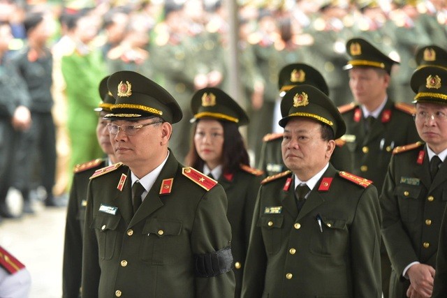 Tiễn biệt 3 liệt sĩ công an hy sinh ở Đồng Tâm ảnh 27