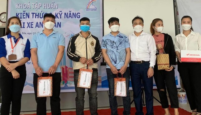 Head Tiến Cường 'Tập huấn kiến thức và kỹ năng Lái xe an toàn' cho người dân ảnh 6