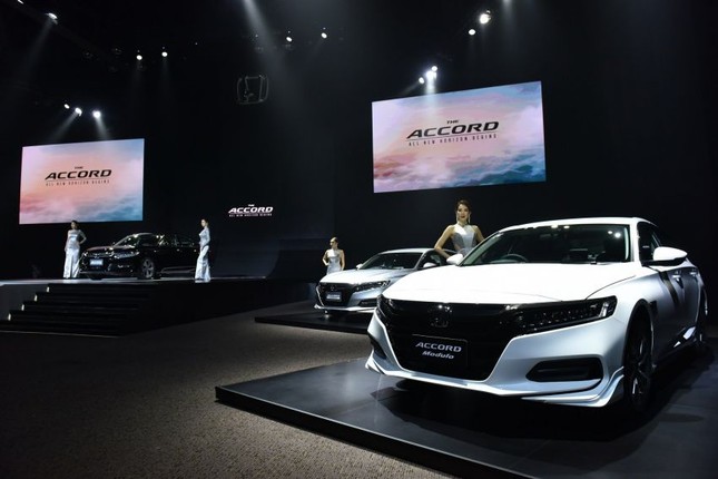 Honda Accord 2019 giá từ 1,09 tỷ đồng cạnh tranh Toyota Camry ảnh 9