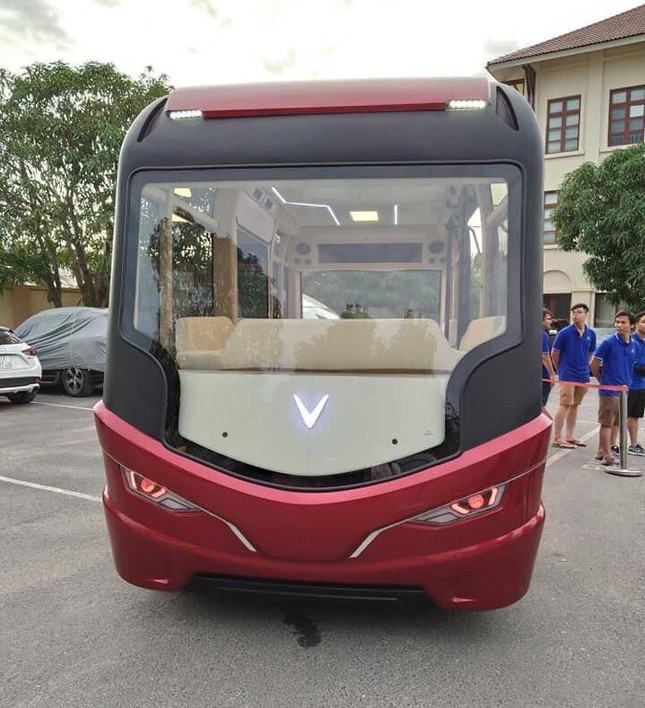 Lộ diện xe buýt VinFast với kiểu dáng độc lạ ảnh 1