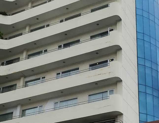Phó phòng Kế toán ĐH Sư phạm Kỹ thuật Vinh rơi từ tầng 8 khách sạn ảnh 1