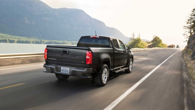 Chevrolet Colorado 2021 ra mắt, thiết kế thừa hưởng từ Silverado ảnh 1