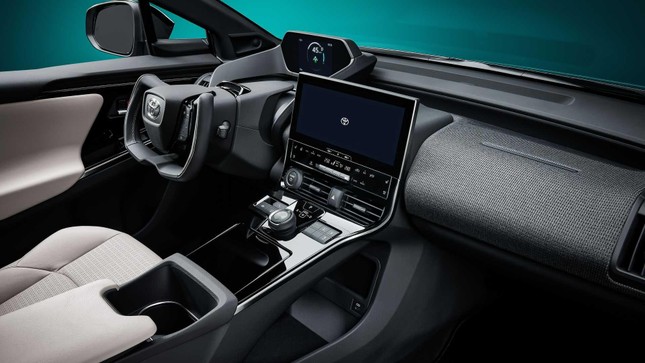 Toyota giới thiệu mẫu xe ý tưởng thuần điện hoàn toàn mới ảnh 18