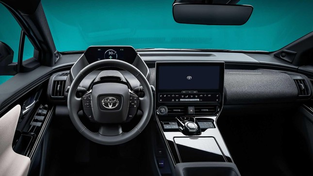 Toyota giới thiệu mẫu xe ý tưởng thuần điện hoàn toàn mới ảnh 3