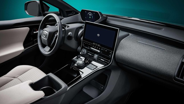 Toyota giới thiệu mẫu xe ý tưởng thuần điện hoàn toàn mới ảnh 12