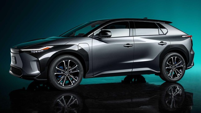 Toyota giới thiệu mẫu xe ý tưởng thuần điện hoàn toàn mới ảnh 5