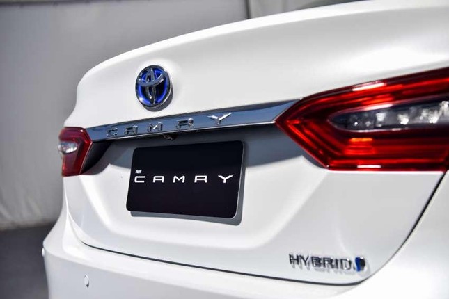 Toyota Camry 2022 ra mắt tại Thái Lan ảnh 11