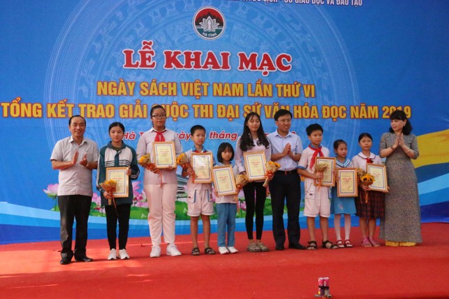 Khai mạc Ngày sách Việt Nam lần thứ 6 tại Hà Tĩnh ảnh 2